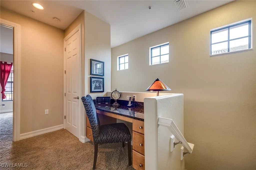 9161 Chula Vista Street Naples FL 34113