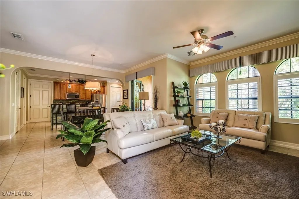 9161 Chula Vista Street Naples FL 34113