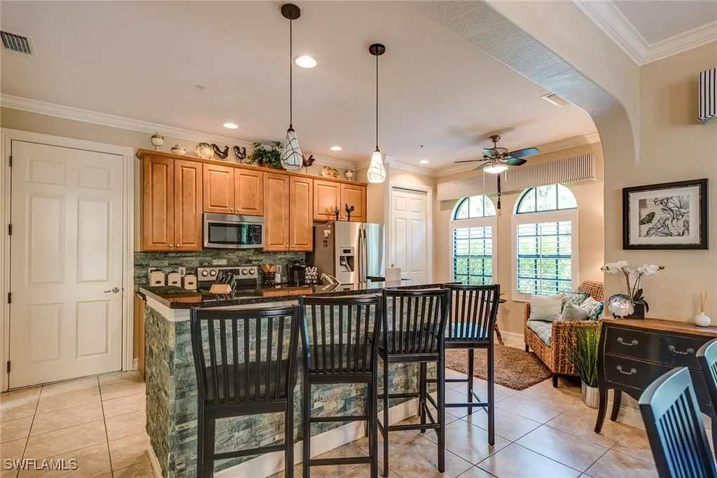 9161 Chula Vista Street Naples FL 34113