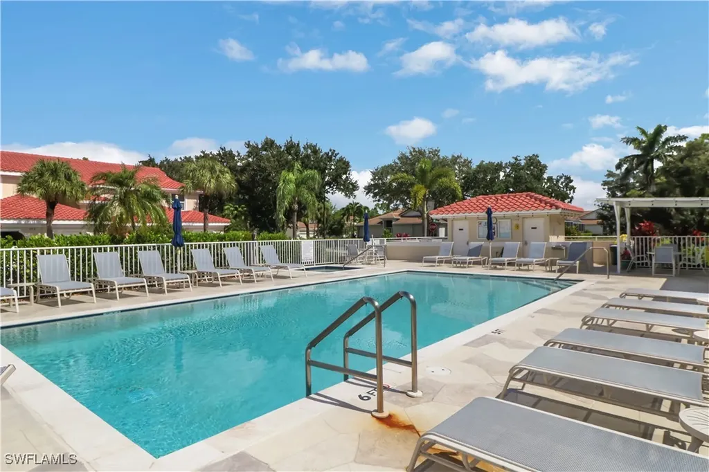 994 Eastham Way Naples FL 34104