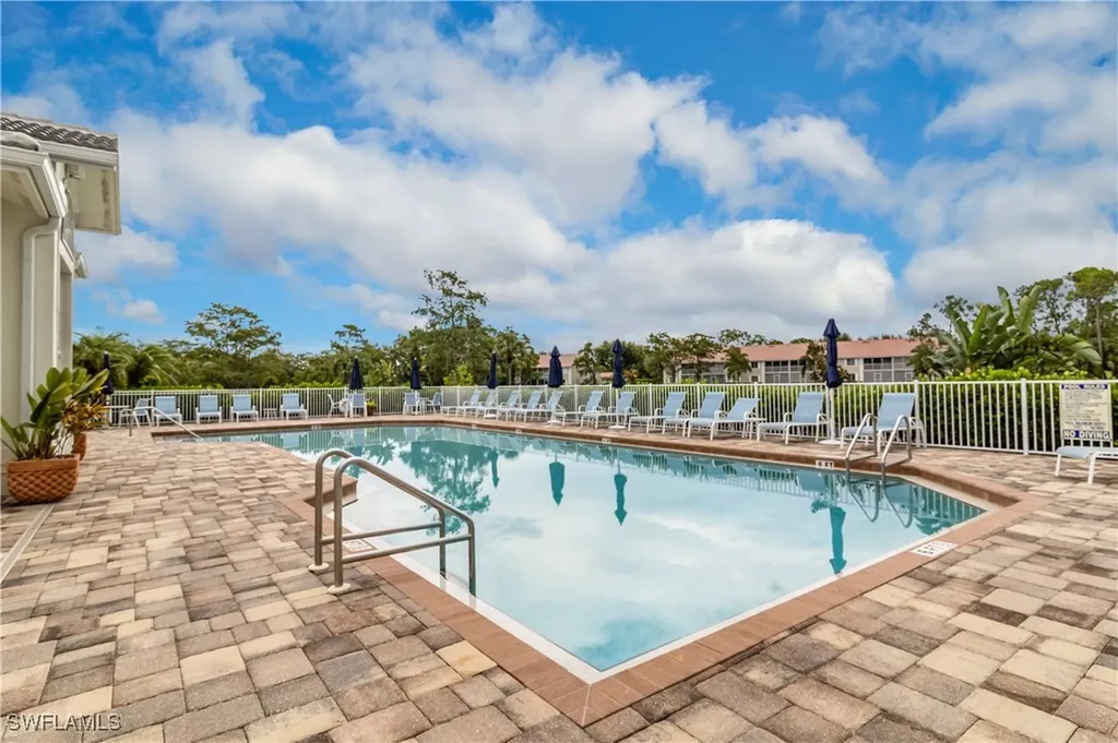 994 Eastham Way Naples FL 34104