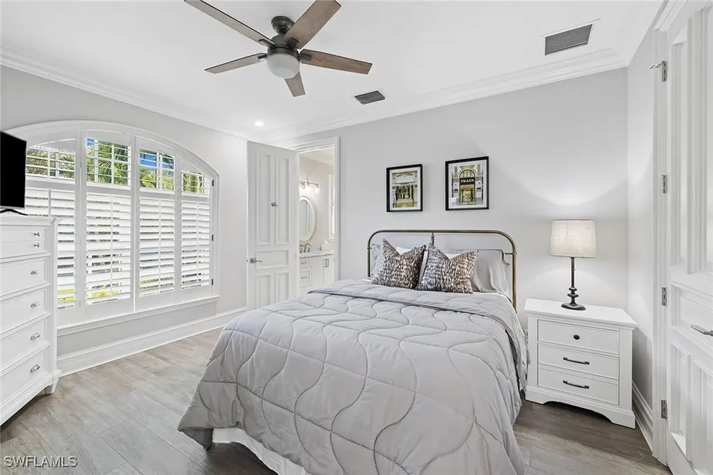 1900 Sandpiper Street Naples FL 34102