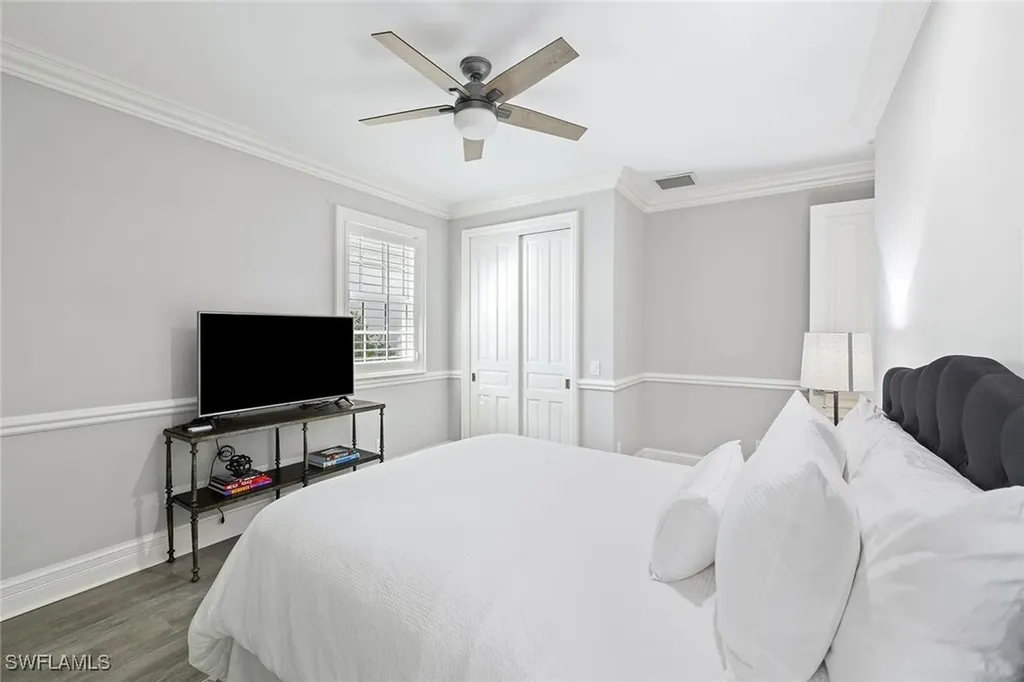 1900 Sandpiper Street Naples FL 34102
