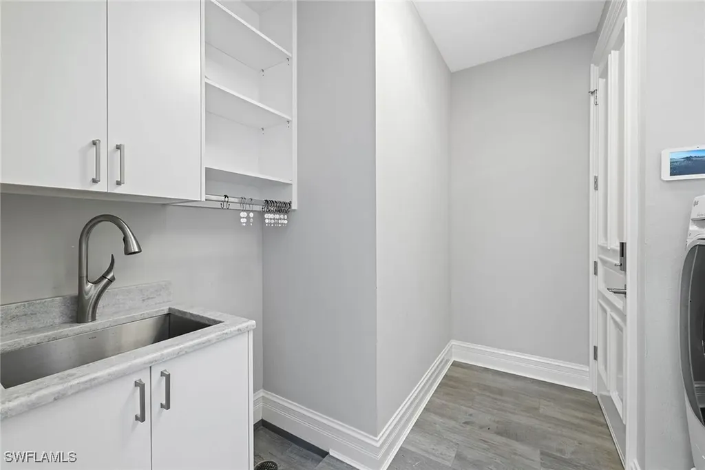 1900 Sandpiper Street Naples FL 34102