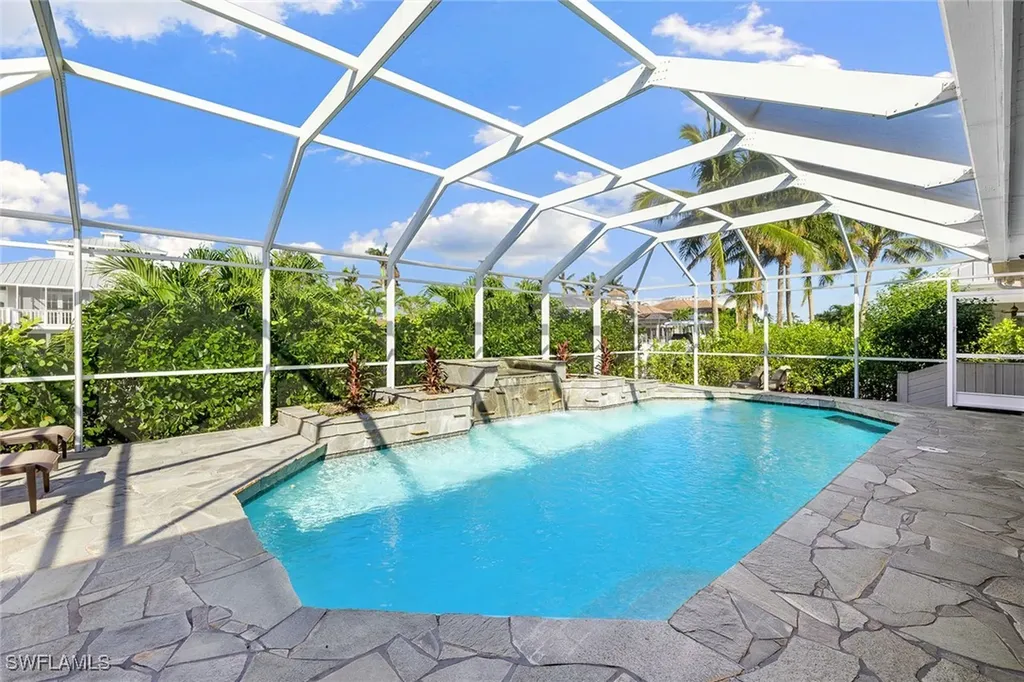 1900 Sandpiper Street Naples FL 34102