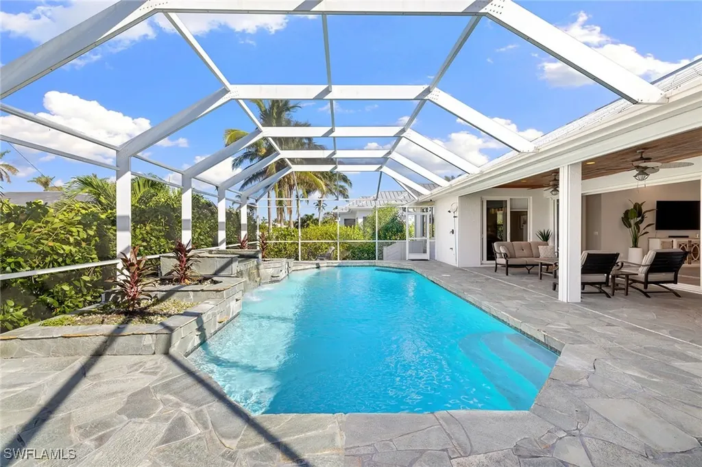 1900 Sandpiper Street Naples FL 34102