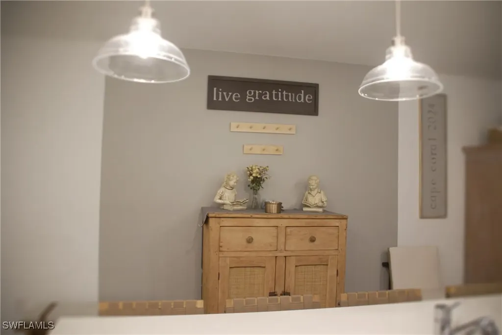 1526 Lake Jessup Circle Cape Coral FL 33909