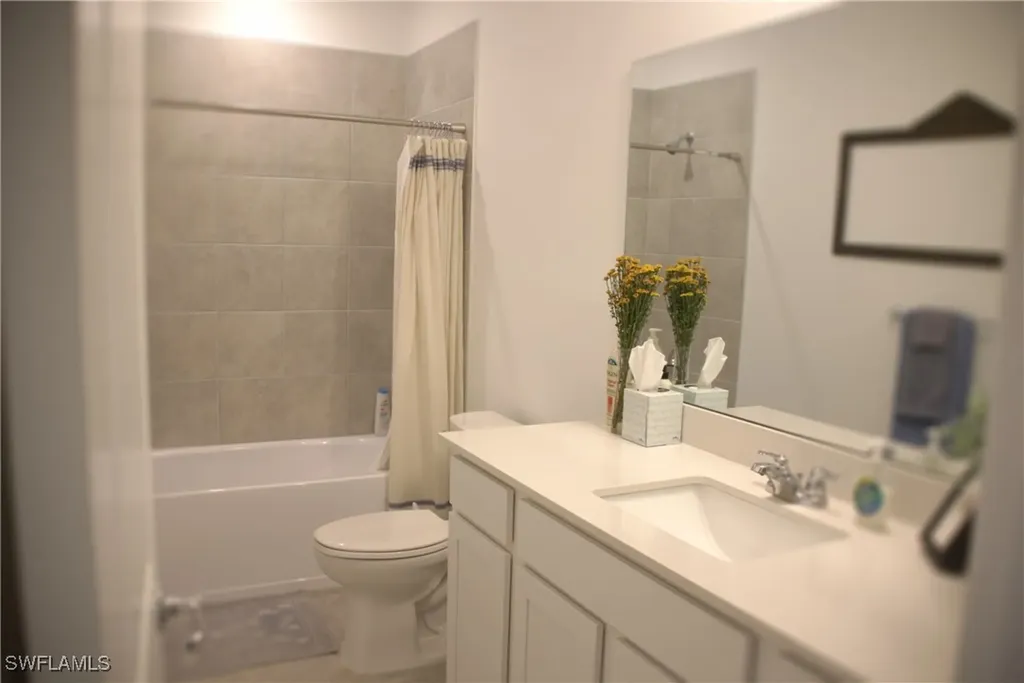 1526 Lake Jessup Circle Cape Coral FL 33909