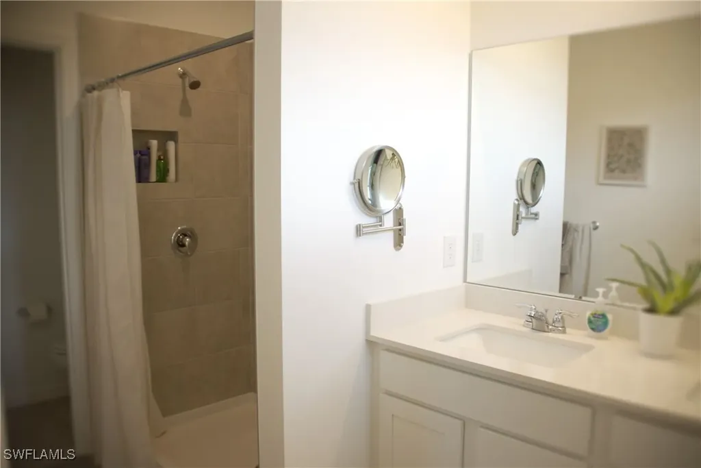 1526 Lake Jessup Circle Cape Coral FL 33909