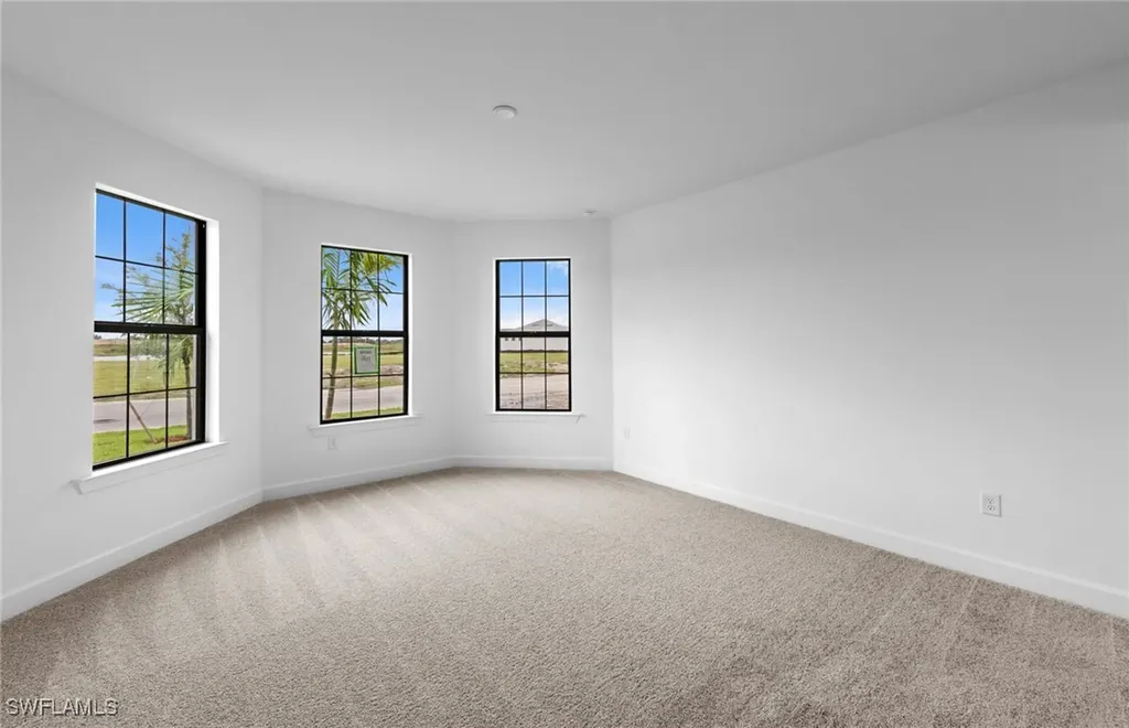 17043 Bishop Boulevard Alva FL 33920