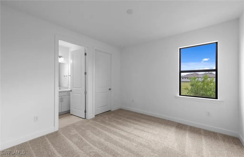 17043 Bishop Boulevard Alva FL 33920