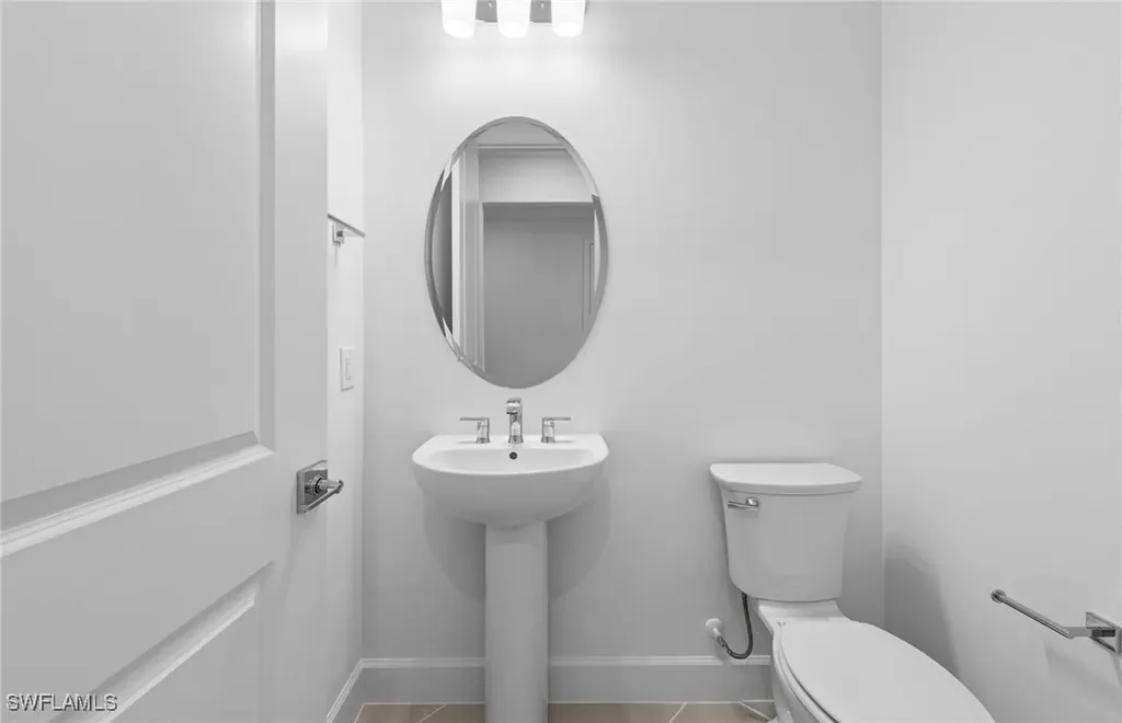 17043 Bishop Boulevard Alva FL 33920