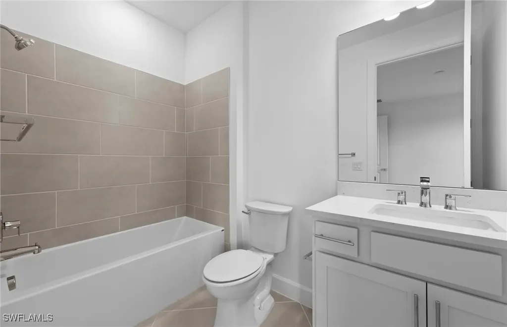 17043 Bishop Boulevard Alva FL 33920