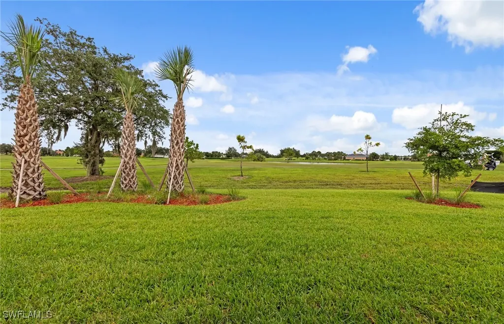 17043 Bishop Boulevard Alva FL 33920