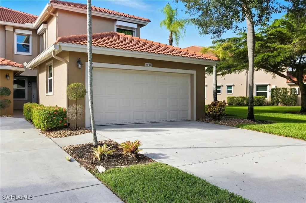 2590 Marshcreek Lane Naples FL 34119