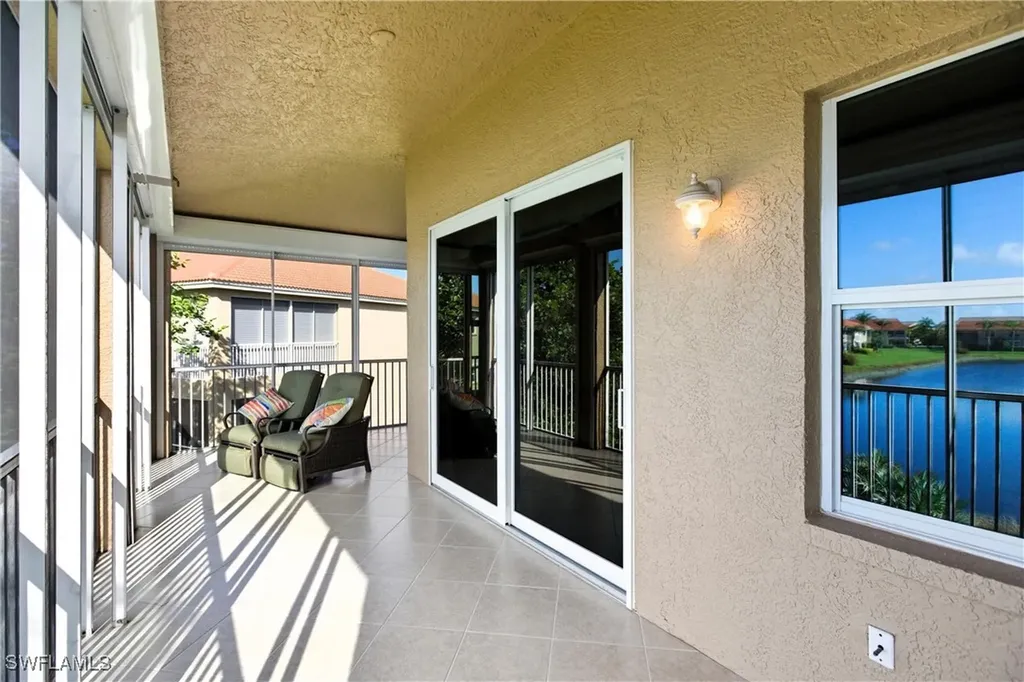 2590 Marshcreek Lane Naples FL 34119