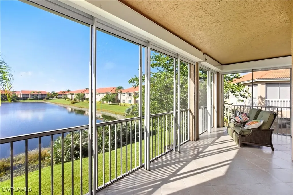 2590 Marshcreek Lane Naples FL 34119