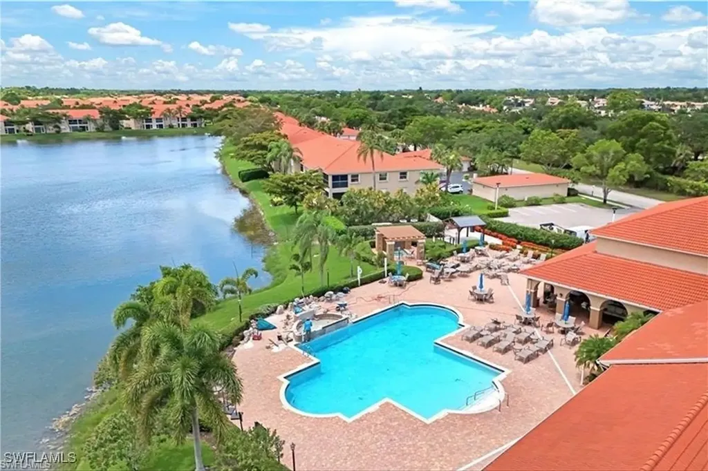 2590 Marshcreek Lane Naples FL 34119