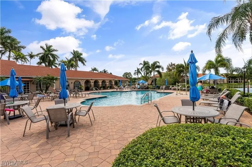 2590 Marshcreek Lane Naples FL 34119