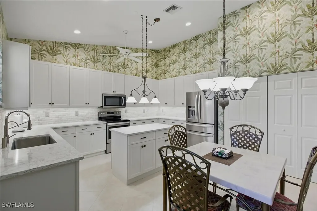 2590 Marshcreek Lane Naples FL 34119
