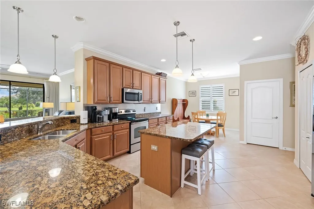 3837 Ruby Way Naples FL 34114