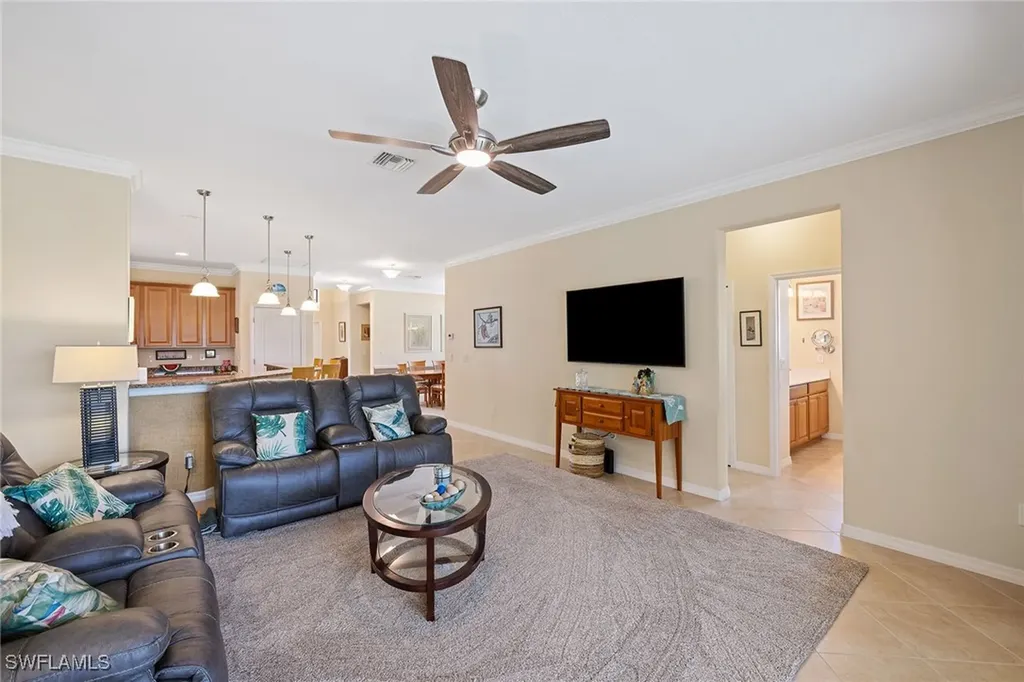 3837 Ruby Way Naples FL 34114