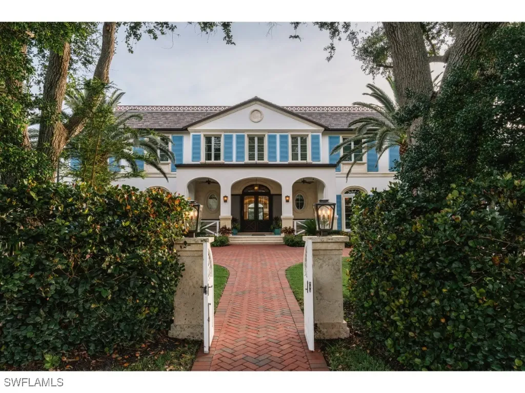 4296 Cutlass Lane Naples FL 34102