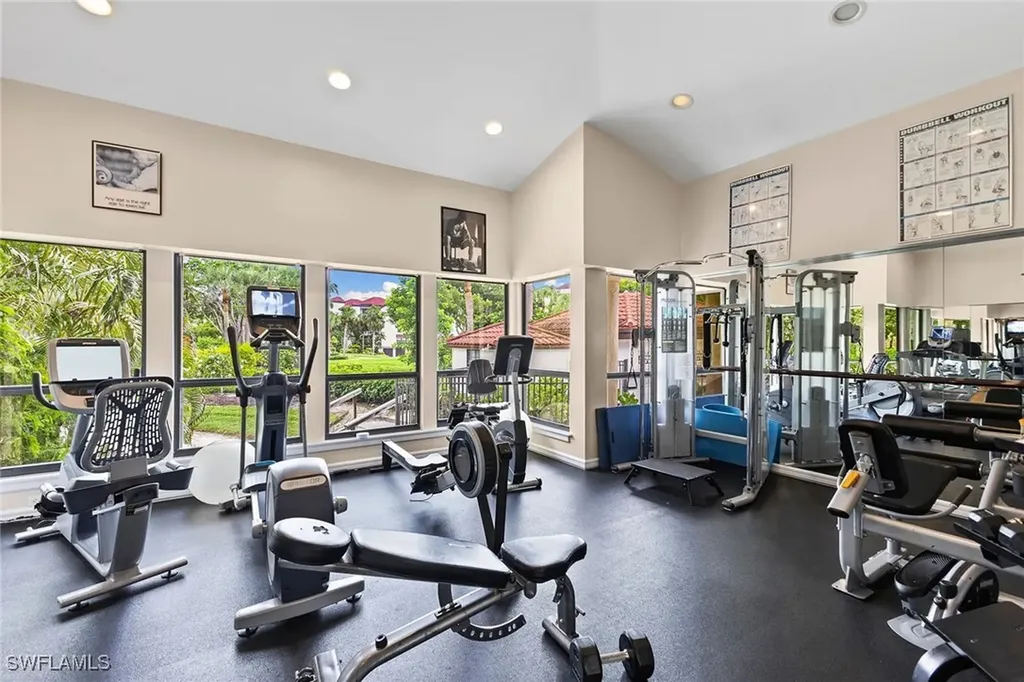 105 La Peninsula Boulevard Naples FL 34113
