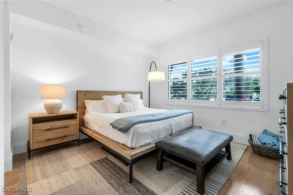 1130 3rd Avenue S Avenue Naples FL 34102