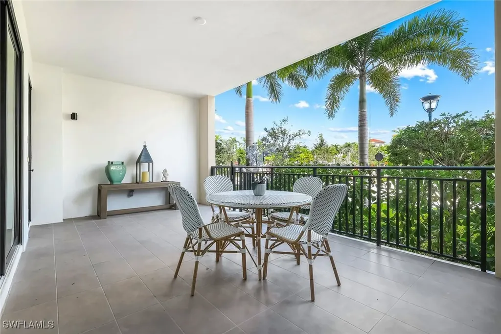 1130 3rd Avenue S Avenue Naples FL 34102