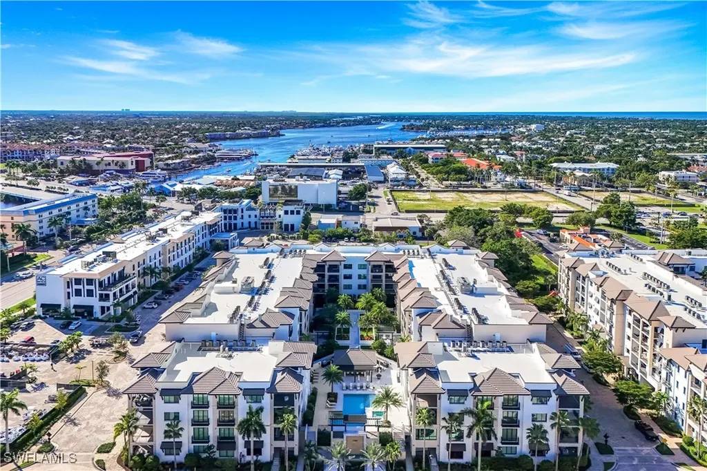 1130 3rd Avenue S Avenue Naples FL 34102