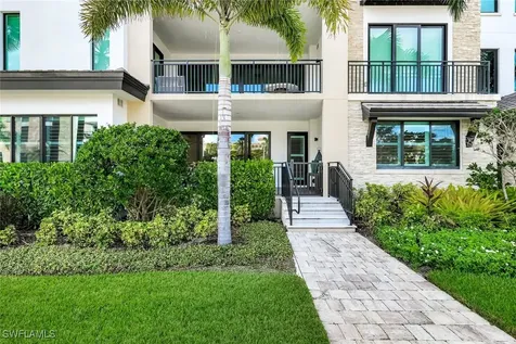 1130 3RD Avenue S Avenue Naples FL 34102