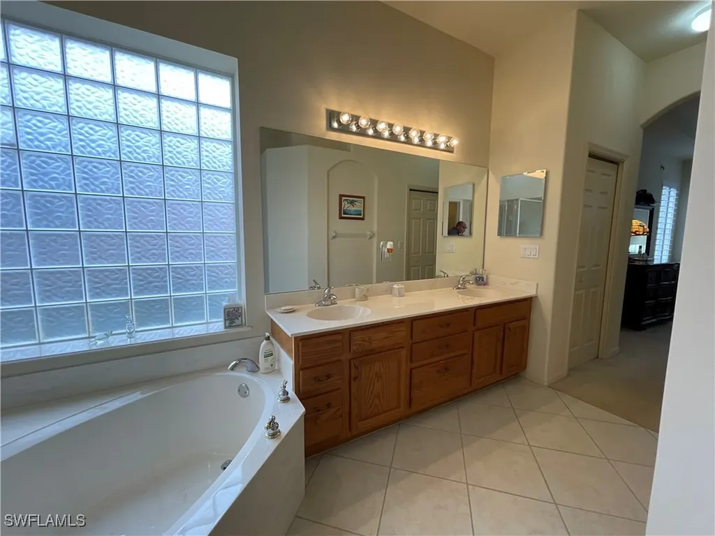 6478 Waverly Green Way Naples FL 34110