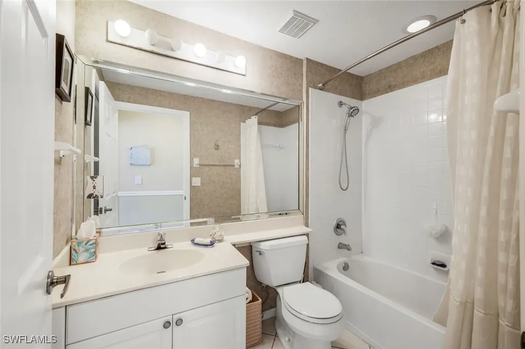 9060 Palmas Grandes Boulevard Bonita Springs FL 34135