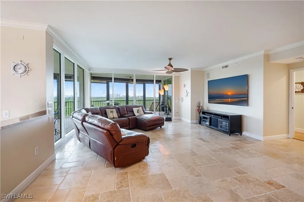 455 Cove Tower Drive Naples FL 34110