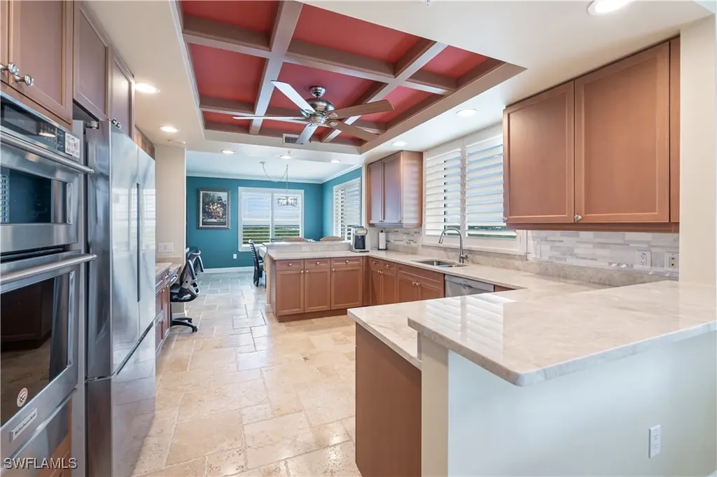 455 Cove Tower Drive Naples FL 34110