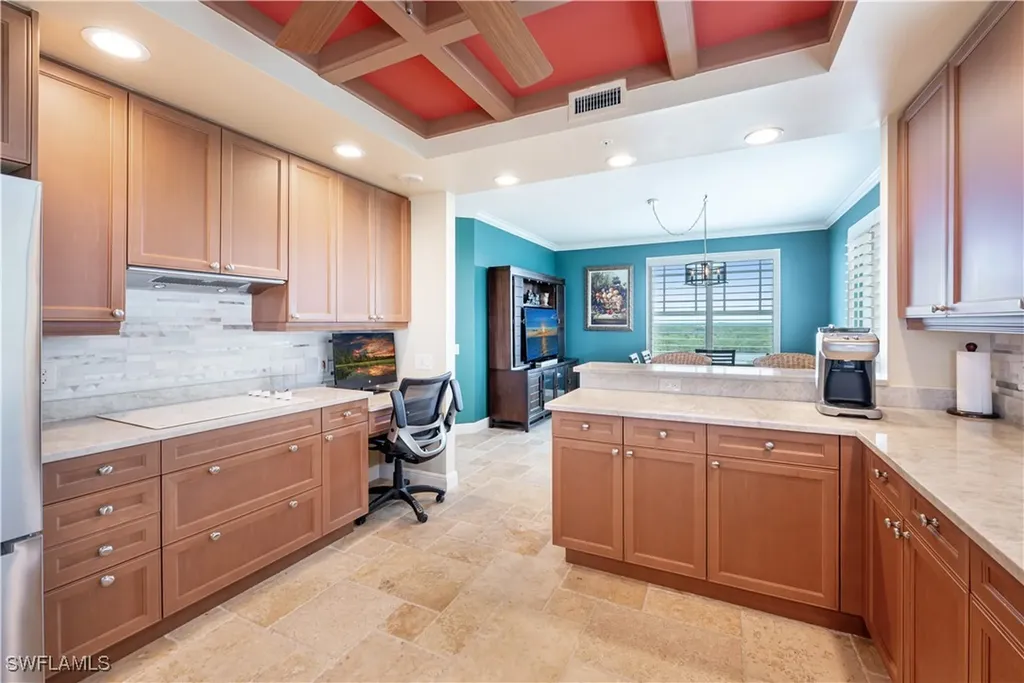 455 Cove Tower Drive Naples FL 34110