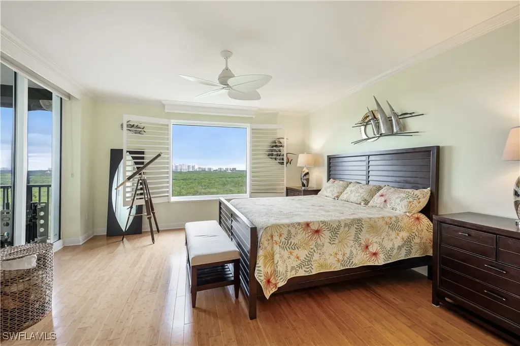 455 Cove Tower Drive Naples FL 34110