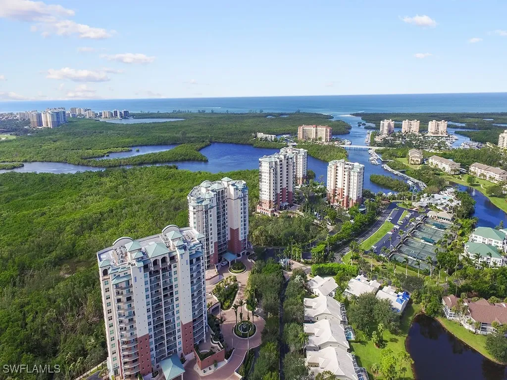 455 Cove Tower Drive Naples FL 34110