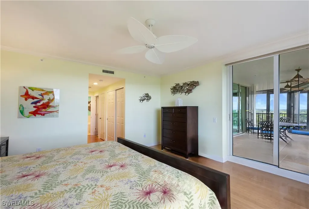 455 Cove Tower Drive Naples FL 34110