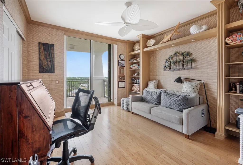 455 Cove Tower Drive Naples FL 34110