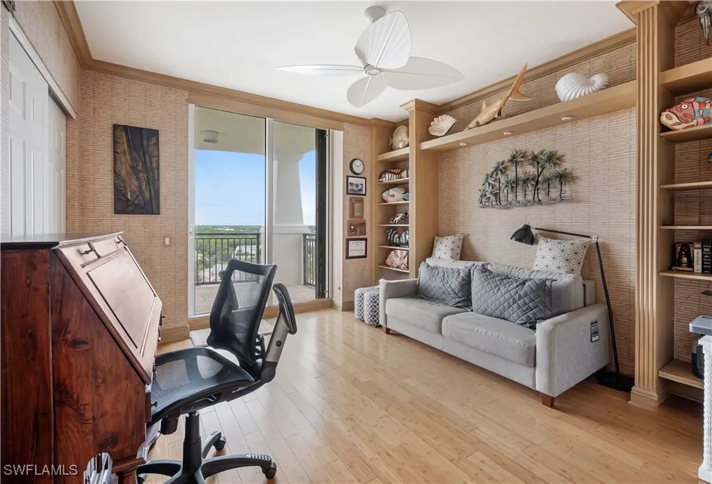 455 Cove Tower Drive Naples FL 34110