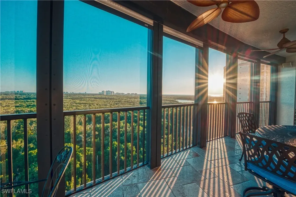 455 Cove Tower Drive Naples FL 34110