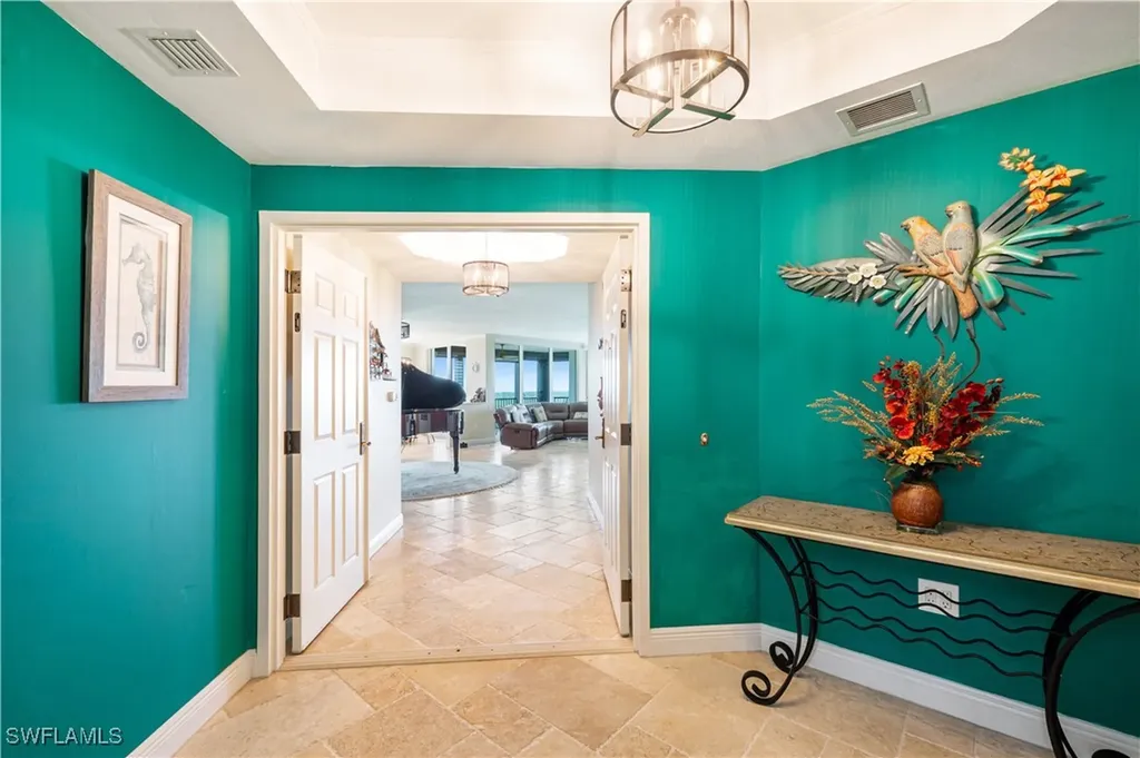 455 Cove Tower Drive Naples FL 34110