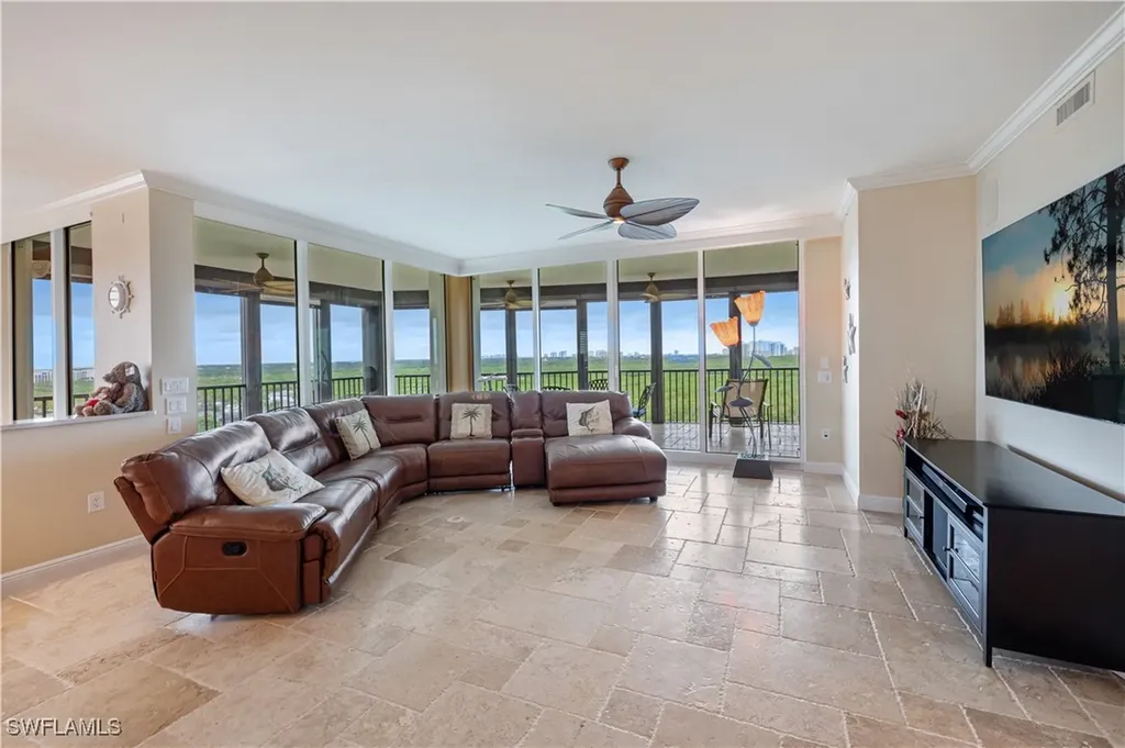 455 Cove Tower Drive Naples FL 34110