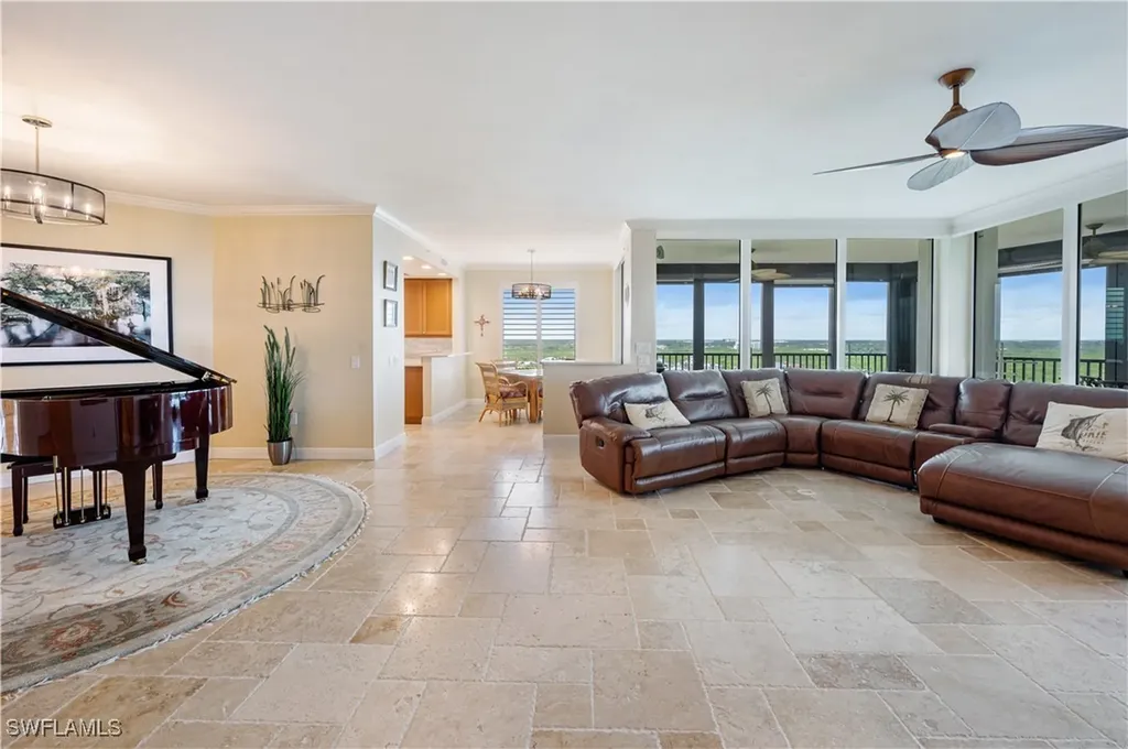 455 Cove Tower Drive Naples FL 34110