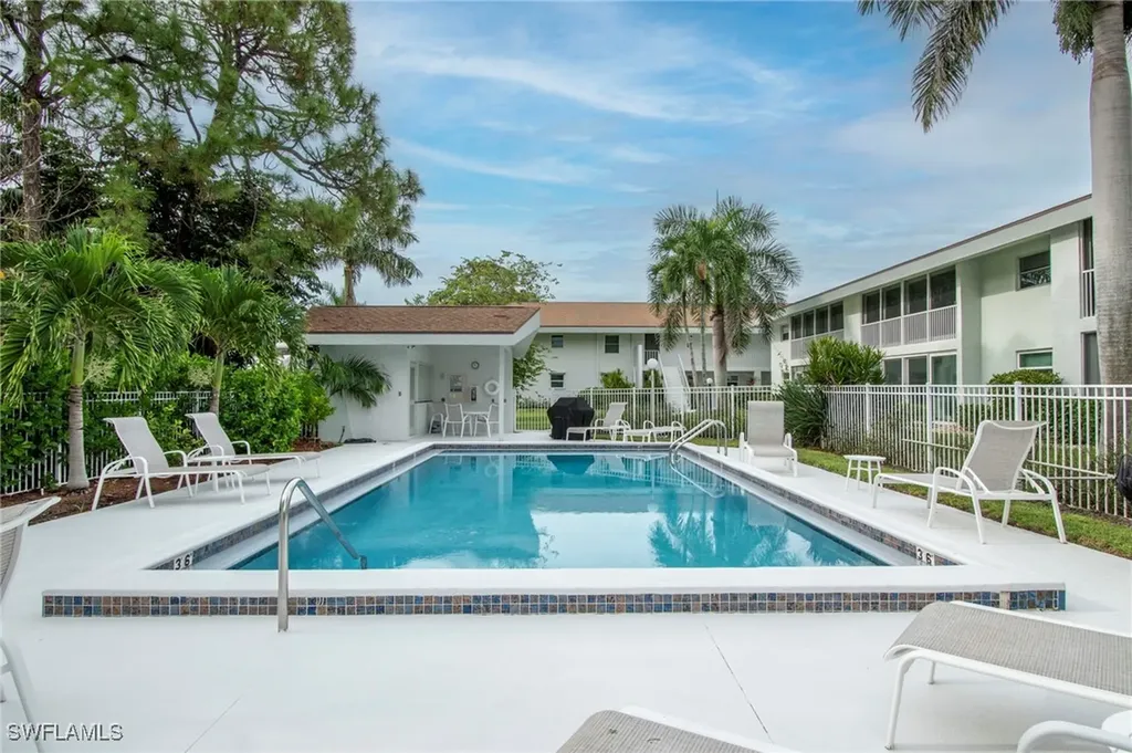 4126 Belair Lane Naples FL 34103