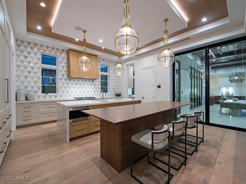 1795 Gordon Drive Naples FL 34102