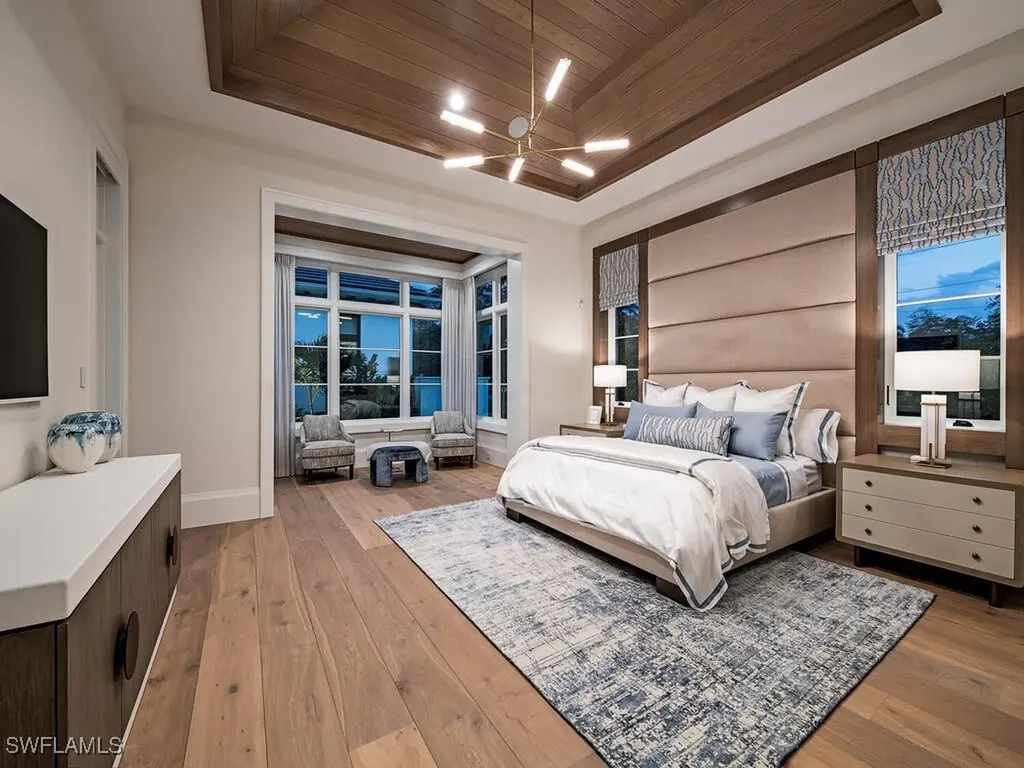 1795 Gordon Drive Naples FL 34102