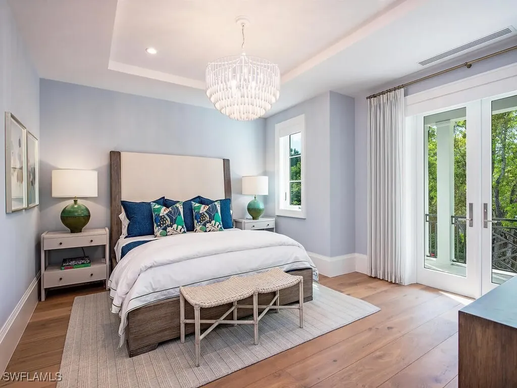 1795 Gordon Drive Naples FL 34102